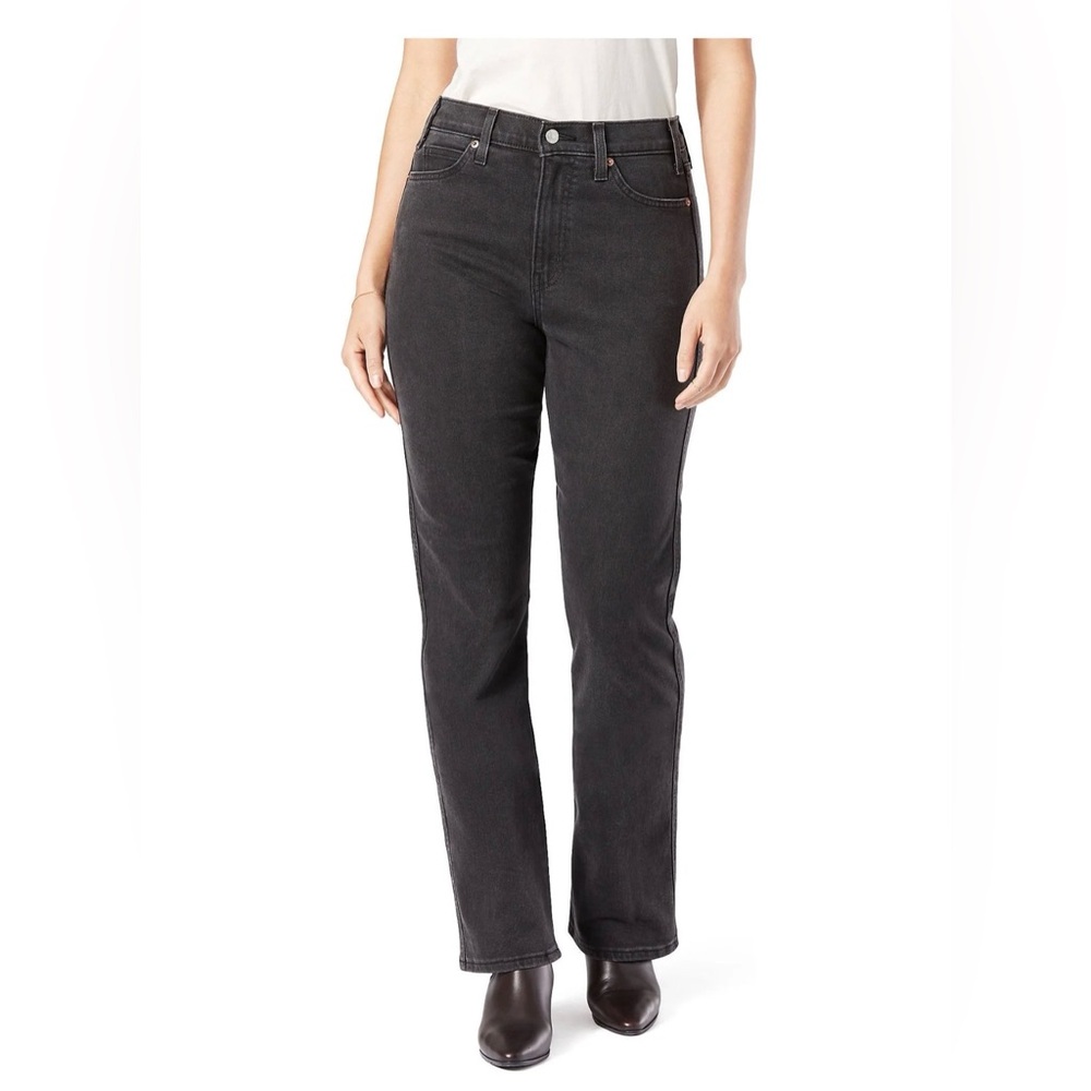 Signature by Levi Strauss Women's Black High-Rise Flare Jeans Size 8